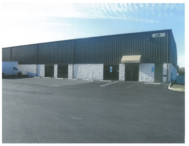 More Photos Of 6946-6962 Wellington Rd, Manassas Warehouse For Lease