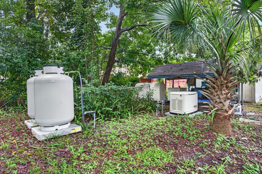 More Photos Of 1208 Kennedy Rd, Daytona Beach Assisted Living For Sale