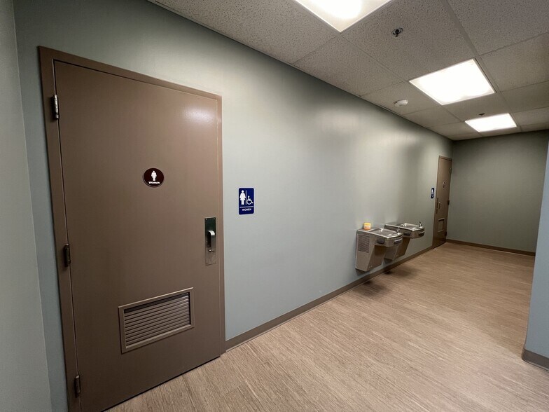 More Photos Of 1625 US Highway 61 N, Lancaster Warehouse For Sale