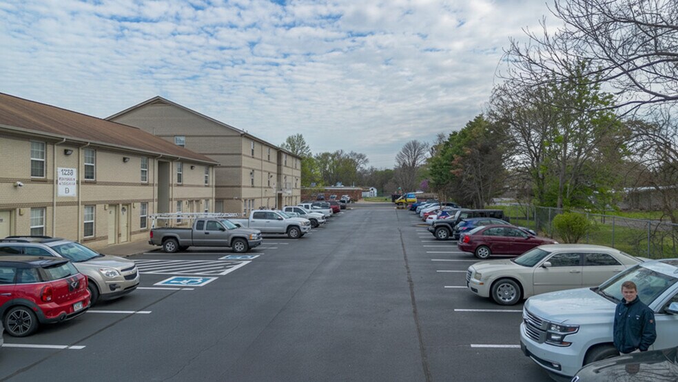 More Photos Of 1238 Sloan St, Murfreesboro Apartments For Sale