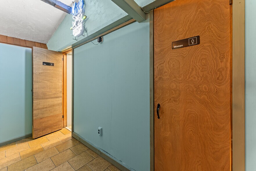 More Photos Of 2582 State Highway 7, Bainbridge Restaurant For Sale