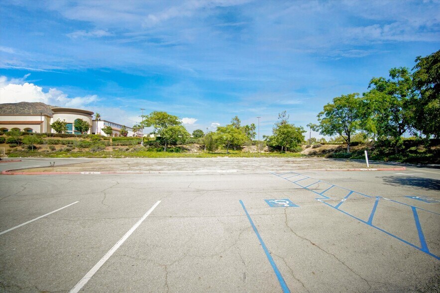 More Photos Of Canyon Springs Parkway, Riverside Land For Lease