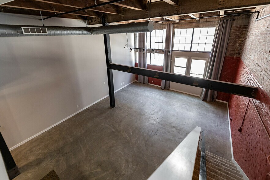 More Photos Of , Memphis Multifamily For Sale