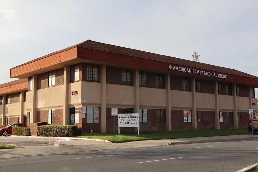 More Photos Of 2414 S Fairview St, Santa Ana Medical For Lease