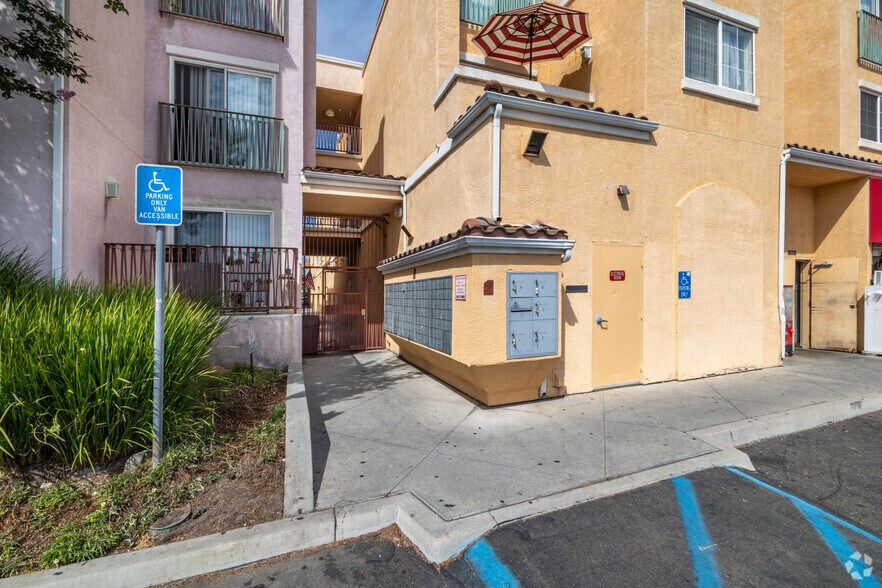 More Photos Of 500 S Rancho Santa Fe Rd, San Marcos Apartments For Lease