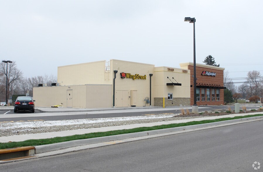 More Photos Of 4118 State Route 43, Kent Fast Food For Lease