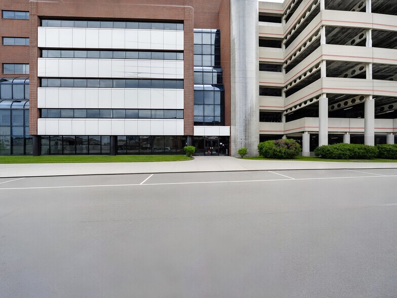 More Photos Of 1000 E Genesee St, Syracuse Medical For Lease