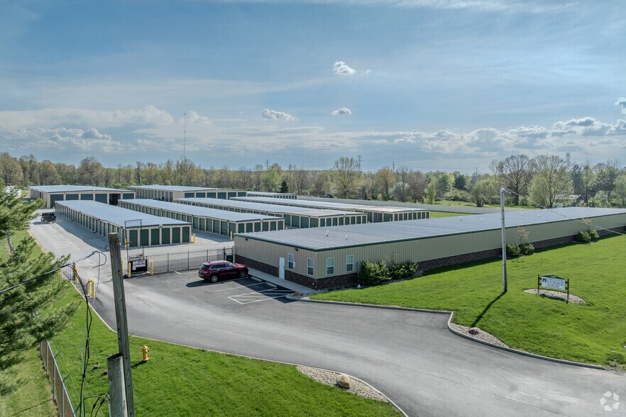 More Photos Of 10816 Fancher Rd, Westerville Warehouse For Lease