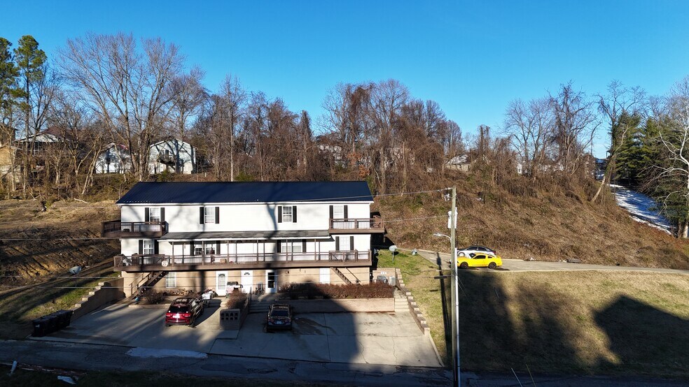 More Photos Of 751 Hunt St, Ashland Apartments For Sale