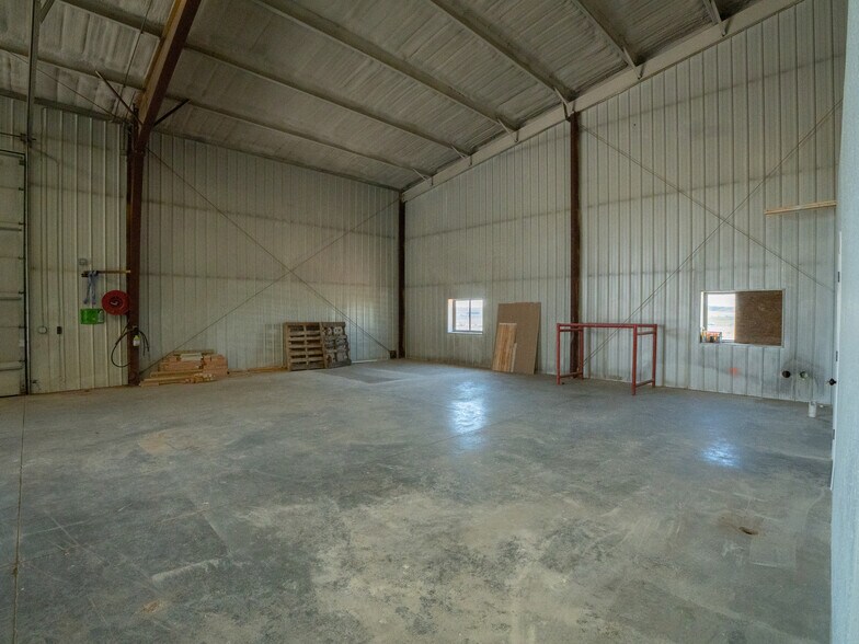 More Photos Of 12509 20th H St, Watford City Industrial For Sale
