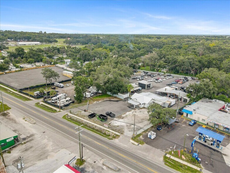 More Photos Of 11309 E US Highway 92, Seffner Flex For Sale