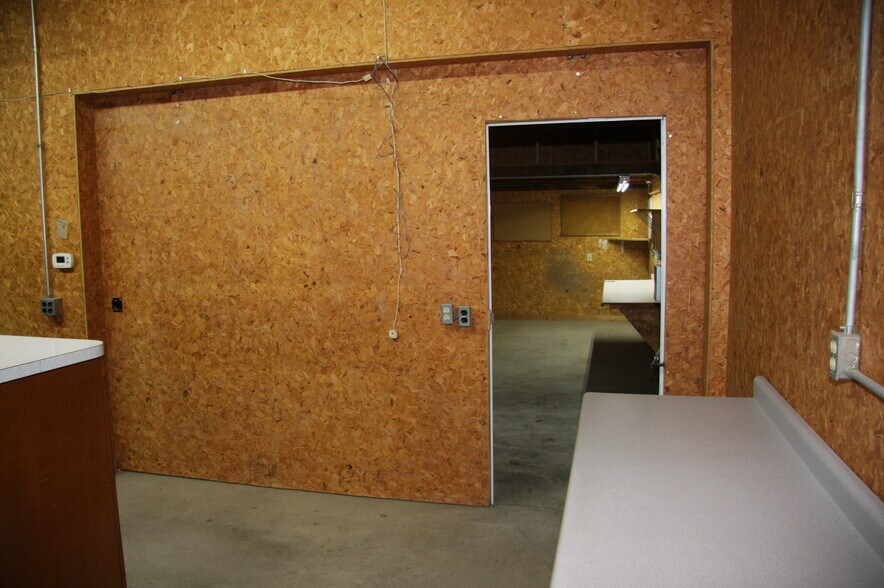 More Photos Of 310 Main St, Scribner Storefront For Sale