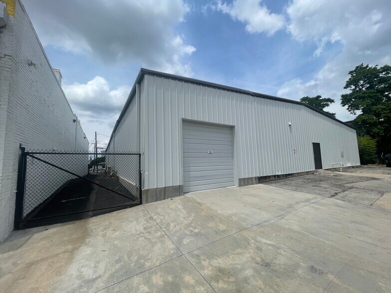 More Photos Of 1020 S Quaker Ave, Tulsa Warehouse For Lease