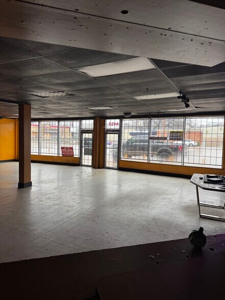 More Photos Of 4453 Summer Ave, Memphis Department Store For Lease