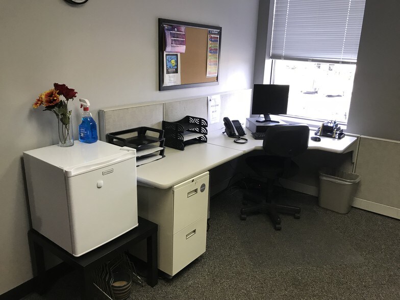 More Photos Of 4655 Nicols Rd, Eagan Office For Lease