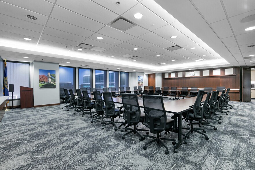 More Photos Of 233 S 13th St, Lincoln Office For Sale