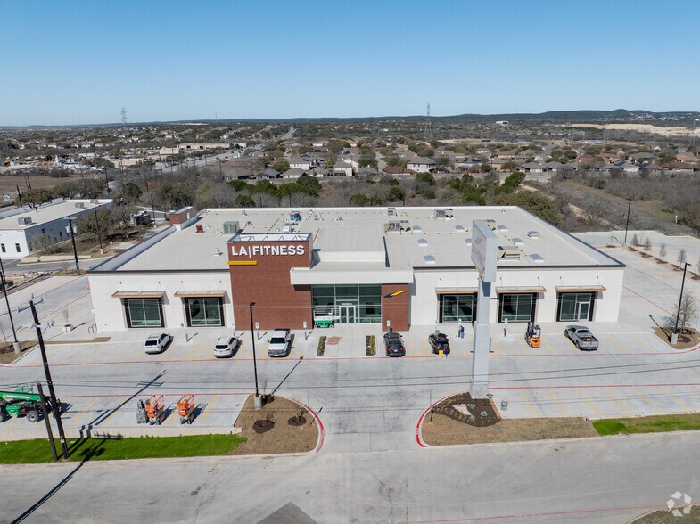 More Photos Of 9955 Braun Rd, Helotes Health Club For Sale