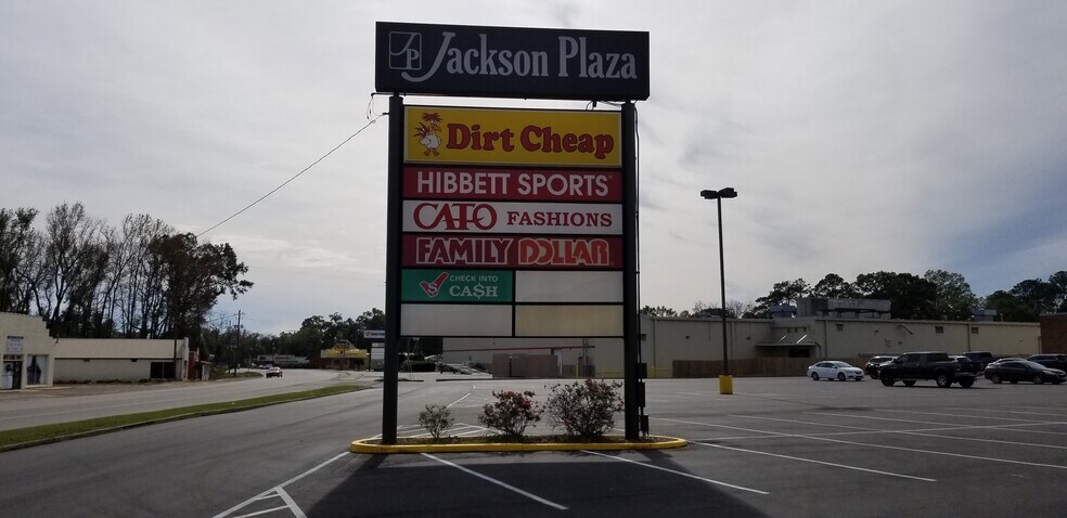 More Photos Of 1125 College Ave, Jackson Unknown For Lease