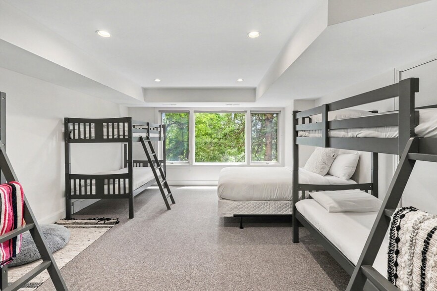 More Photos Of 390 Saddleback Knl, Nellysford Specialty For Sale