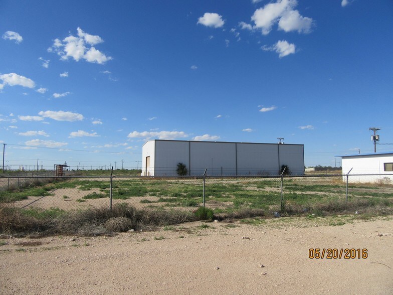 More Photos Of 1506 W Broadway Pl, Hobbs Service For Sale