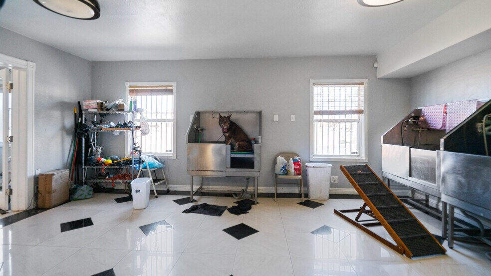 More Photos Of 16379 Foothill Blvd, Fontana Loft Creative Space For Sale