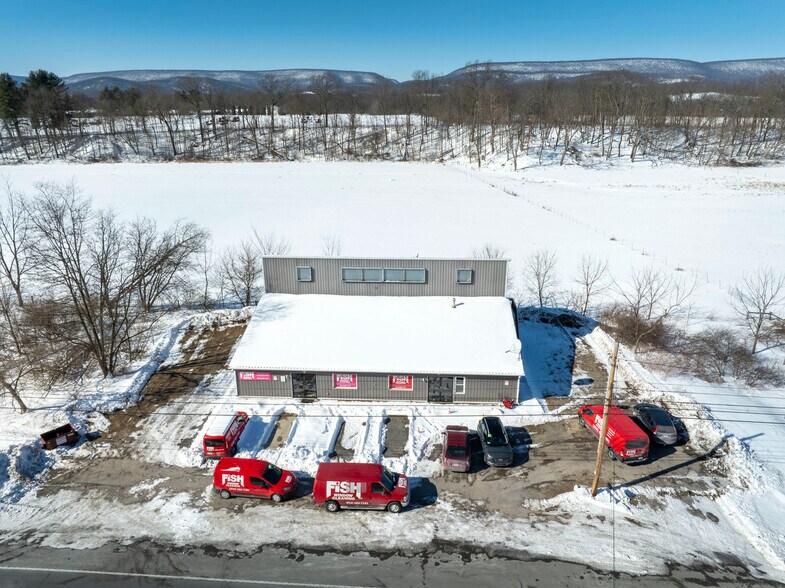 More Photos Of 3340 E Pleasant Valley Blvd, Altoona Freestanding For Sale