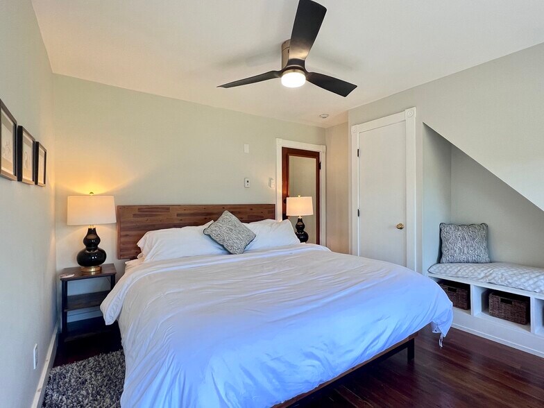 More Photos Of 3063 Bristol Rd, New Harbor Hospitality For Sale