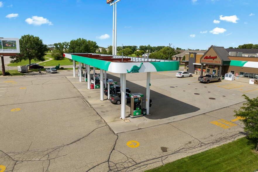 More Photos Of 1400 14th St NW, Austin Service Station For Sale