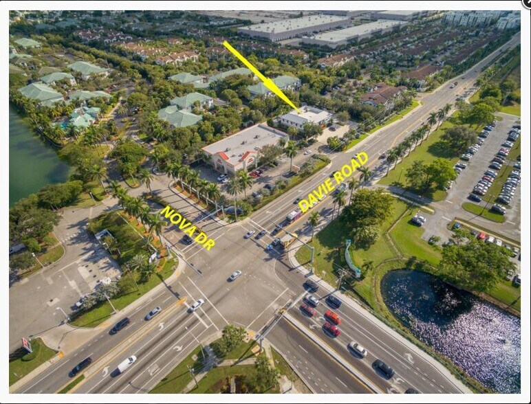 More Photos Of 2924 Davie Rd, Davie Office For Lease