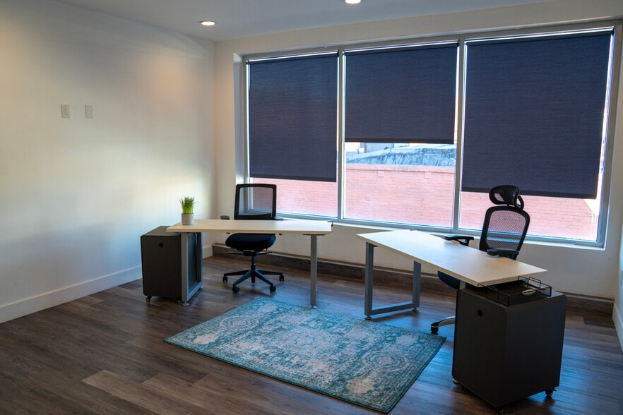 More Photos Of 6363 Hollywood Blvd, Los Angeles Storefront For Lease