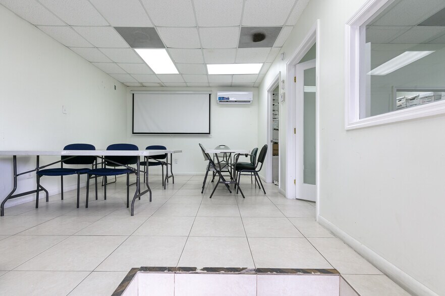 More Photos Of 9700 NW 79th Ave, Miami Office For Lease