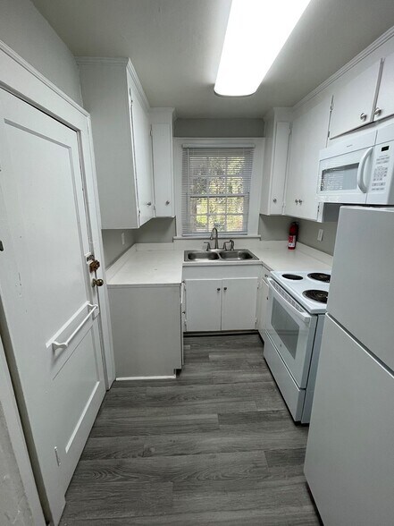 More Photos Of 703 1st St, Moultrie Apartments For Sale