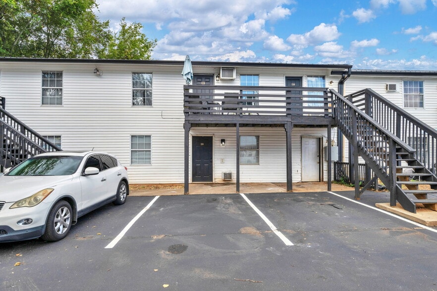 More Photos Of , Maryville Multifamily For Sale