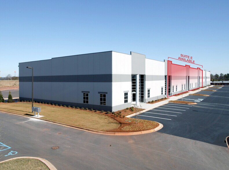 Primary Photo Of 140 Congress Blvd, Duncan Service For Lease