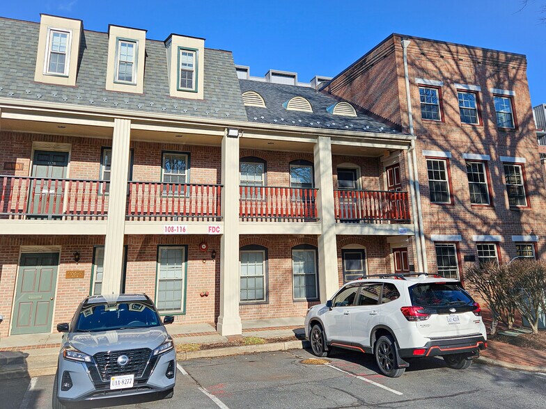 More Photos Of 100-122 E Broad St, Falls Church Office For Sale