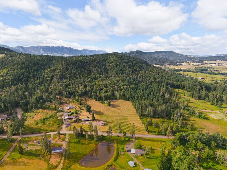 More Photos Of 1329 Larson Rd, Roseburg Winery Vineyard For Sale