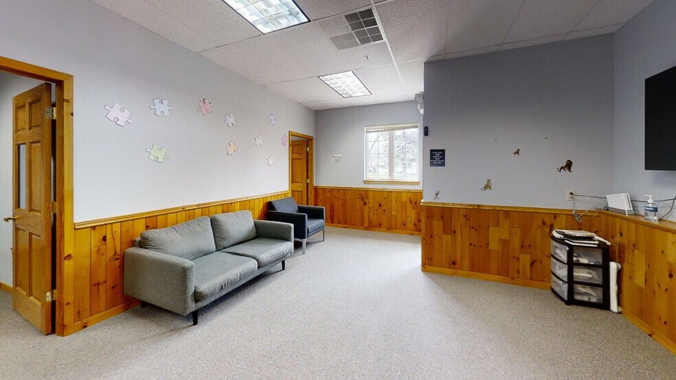 More Photos Of 112-118 S Main St, Medford Office For Sale