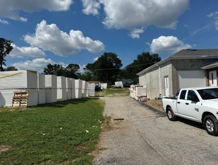 More Photos Of 8465 Delport Dr, Vinita Park Warehouse For Sale