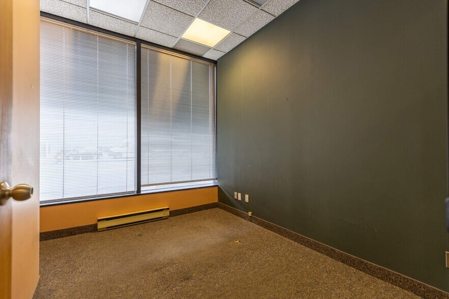 More Photos Of 2 Lisgar St, Sudbury Office For Sale