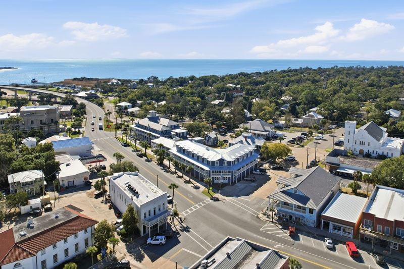 More Photos Of 51 Avenue C, Apalachicola Hotel For Sale