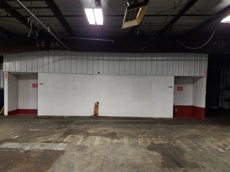 More Photos Of 1830 N Pine St, Vivian Industrial For Lease