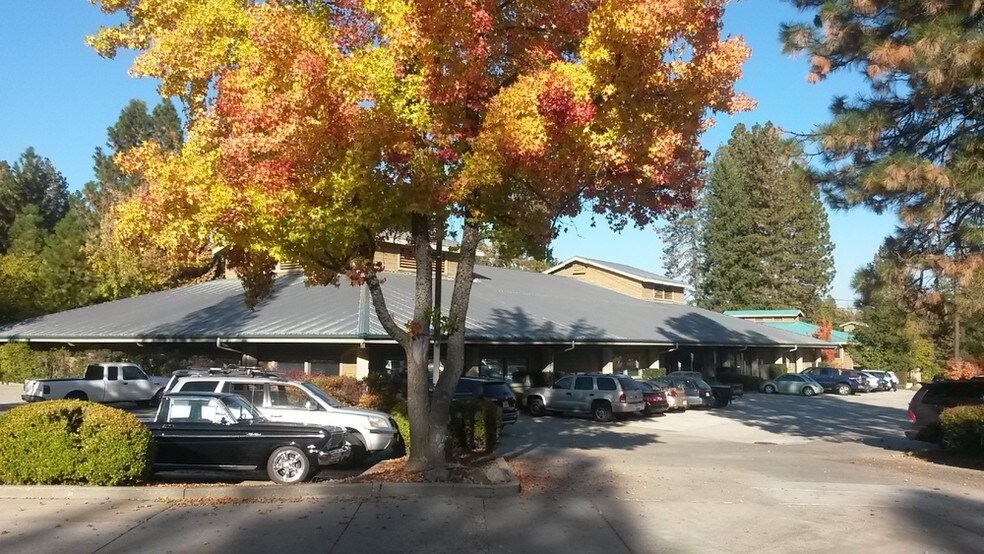 More Photos Of 944 McCourtney Rd, Grass Valley Office For Lease
