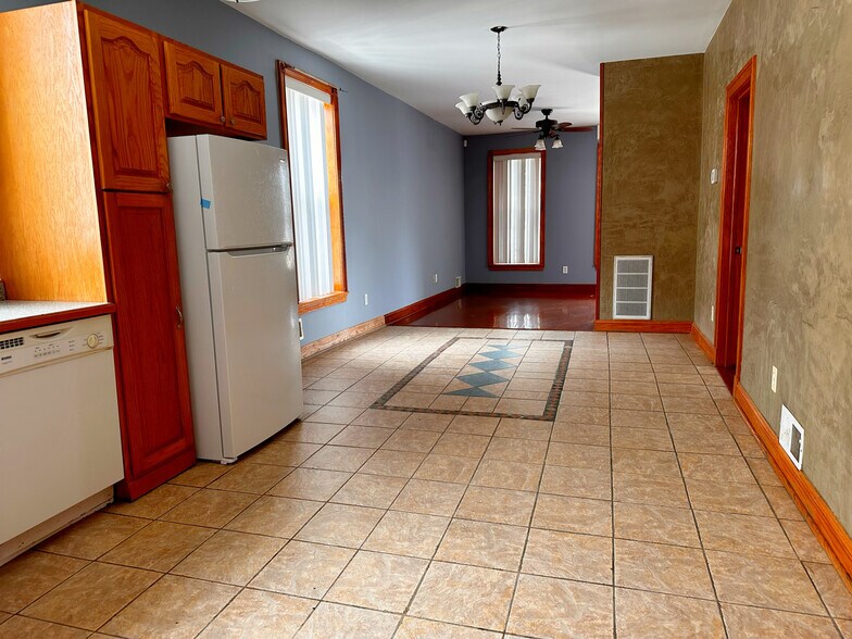 More Photos Of 2600 W 15th St, Chicago Apartments For Sale