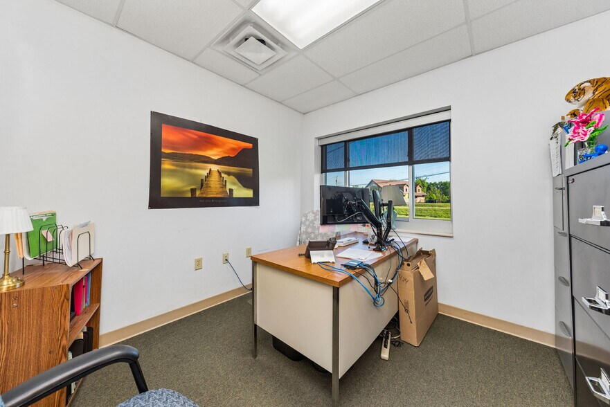 More Photos Of 675 W Plane St, Bethel Freestanding For Sale