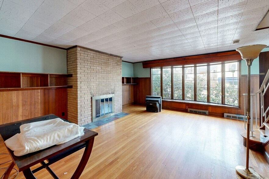 More Photos Of 721-729 Salem St, Malden Specialty For Sale