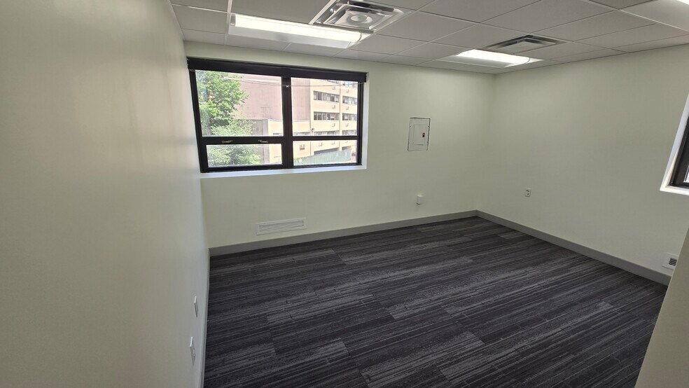 More Photos Of 5020 Centre Ave, Pittsburgh Office For Lease