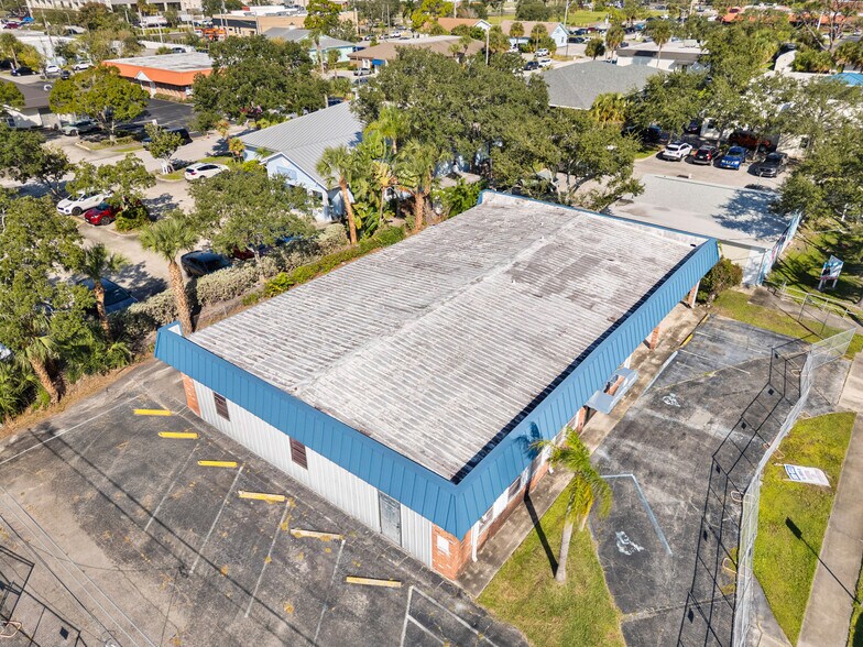 More Photos Of 1322 Oak St, Melbourne Medical For Sale