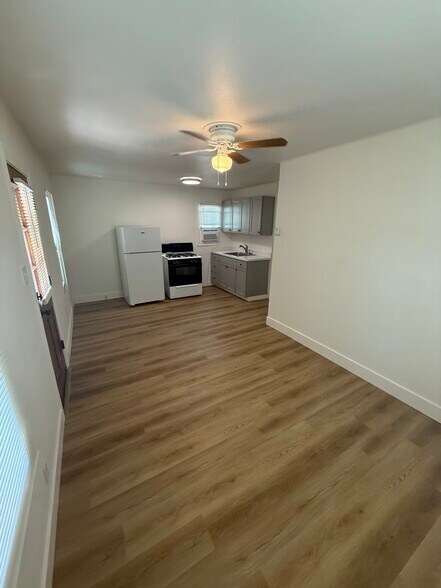 More Photos Of 101 Elliott St, Winters Apartments For Sale