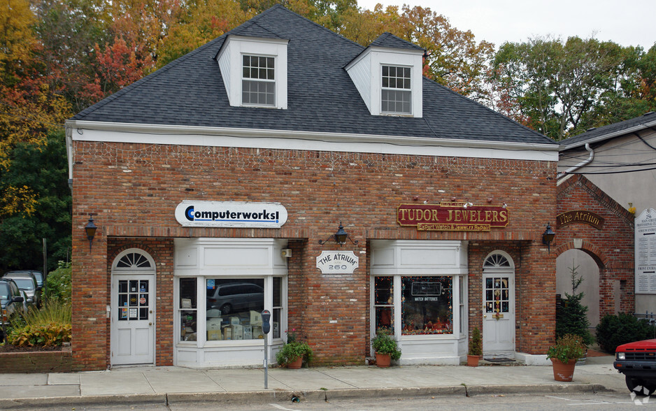 Primary Photo Of 260 Main St, Northport Office For Lease