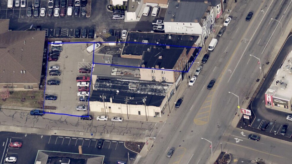 More Photos Of 4545 Montgomery Rd, Cincinnati Storefront For Lease